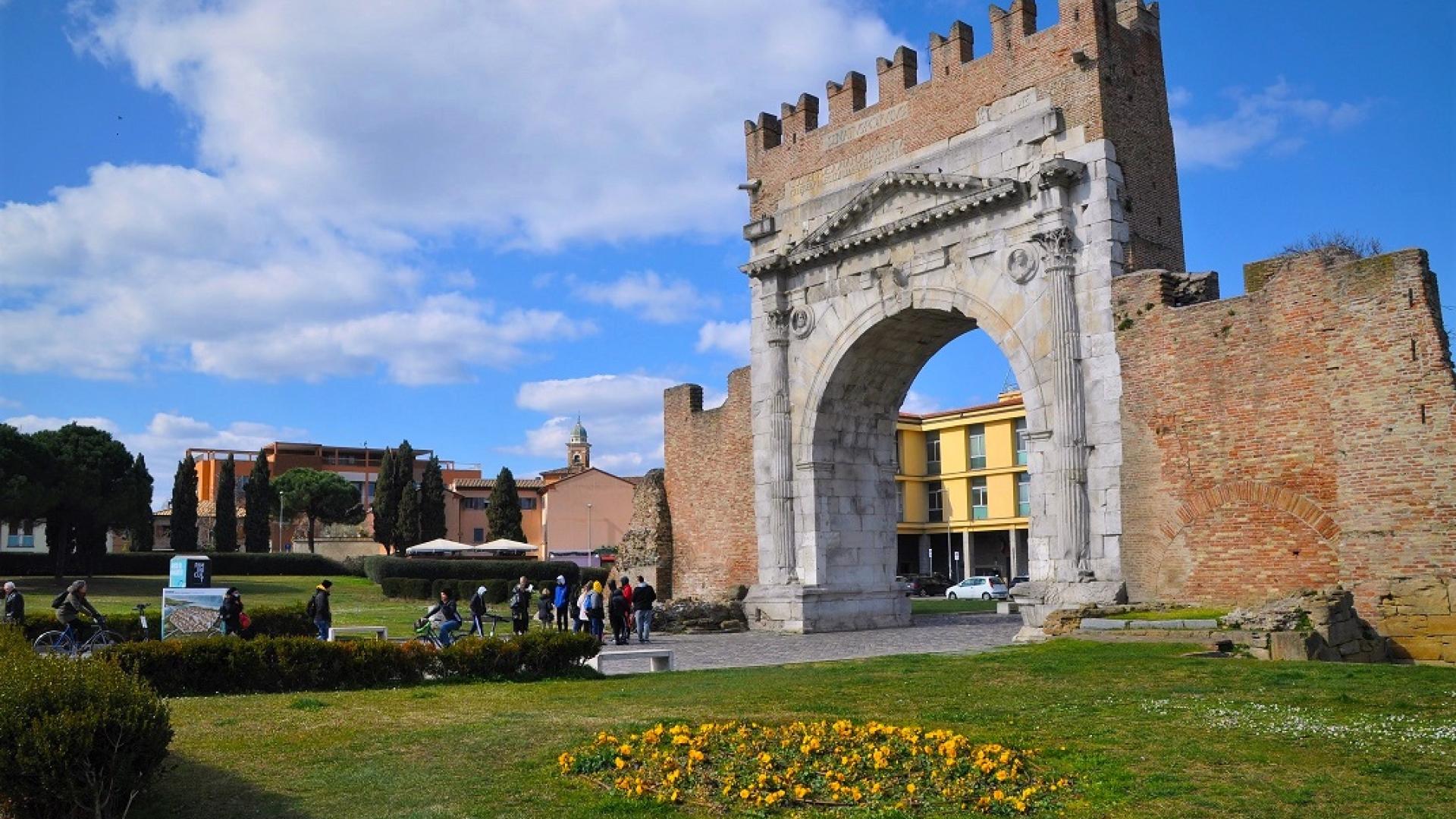 БОЛОНЬЯ – РИМИНИ – РИМ + ВАТИКАН – ОЗЕРО ГАРДА